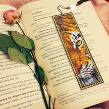 Load image into Gallery viewer, Leather Bookmark Tassel Book Marks

