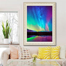 Load image into Gallery viewer, Diamond Painting Aurora

