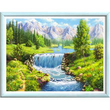 Load image into Gallery viewer, Diamond Painting Nature Green Mountains And Green Water

